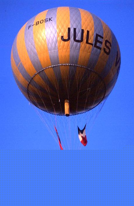 nsjules2.jpg (37079 octets)